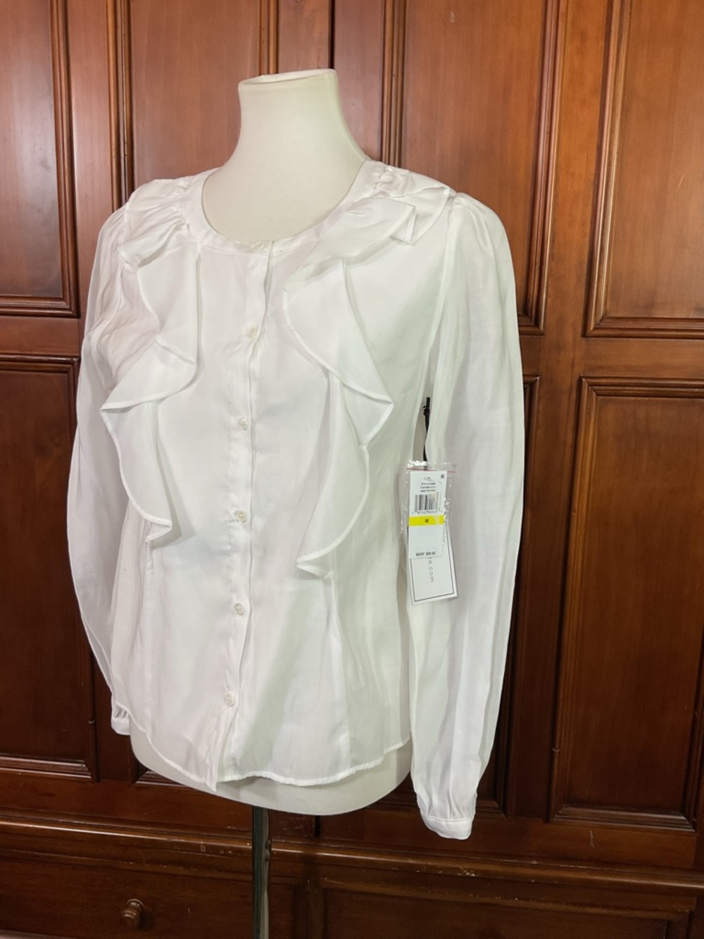 1 State Women’s Button Down Cotton Ruffled Solid White Long Sleeve Blouse NWT As